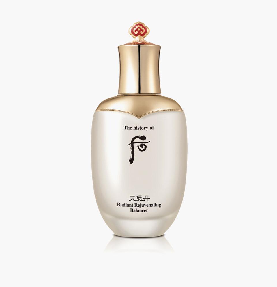 The History of Whoo Cheongidan Radiant Rejuvenating Balancer in an ornate gold bottle