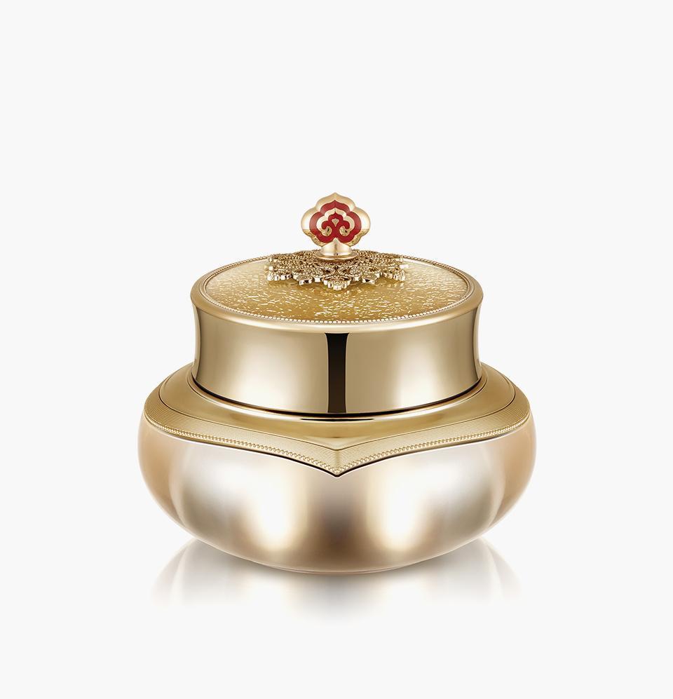 The History Of Whoo Cheonyuldan Ultimate Regenerating Cream in an ornate gold jar