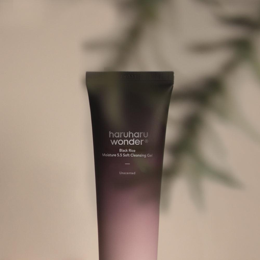 Haruharu wonder Black Rice Moisture 5.5 Soft Cleansing Gel 100ml