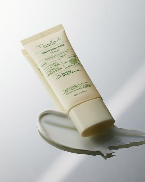The Lab by Blanc Doux Green Flavonoid 2.0 Sun cream in a green and white 40ml tube